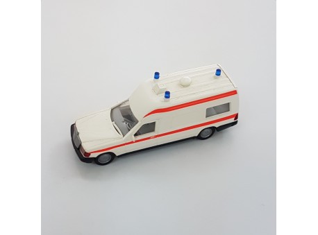 Ambulancia Mercedes Benz - Wiking